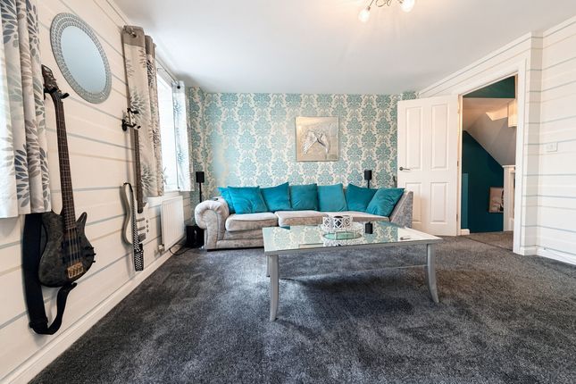 31, Horseshoe Crescent, Birmingham photo 4