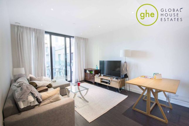 Thumbnail Flat to rent in 4 Canter Way, Aldgate, London