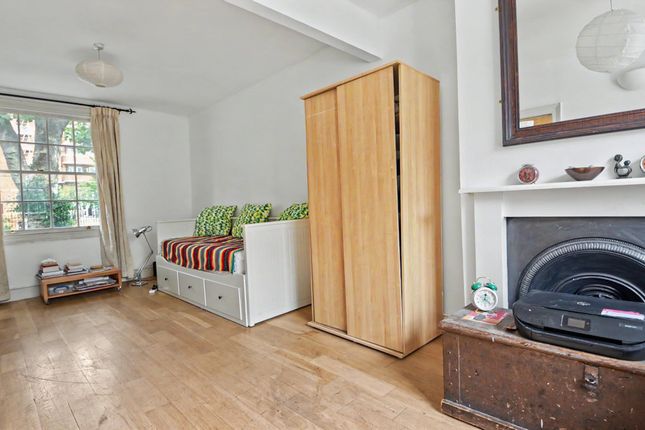 74, Leighton Road, Kentish Town, London photo 4