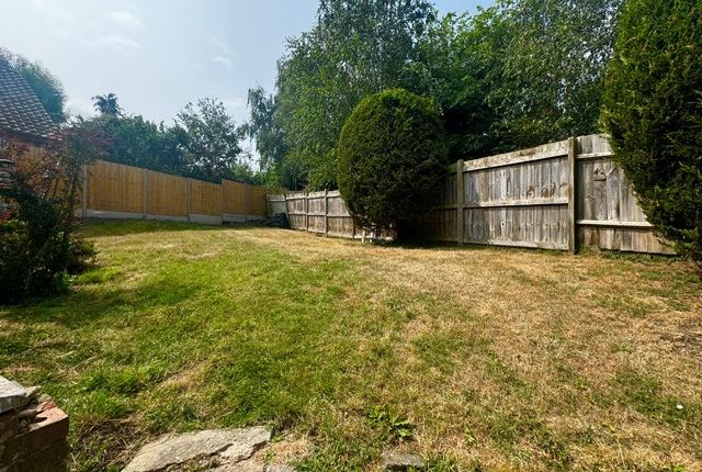 FLAT 6, Lenborough Road, BUCKINGHAM photo 2