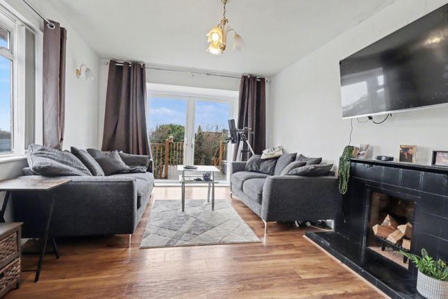 22, Willow Avenue, Exmouth photo 2