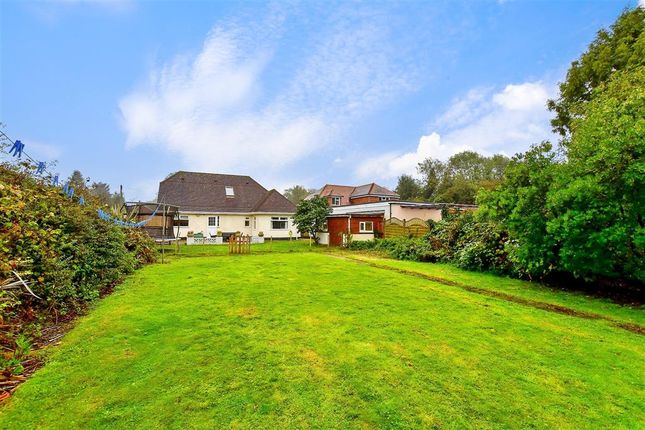 Thumbnail Property for sale in Wrotham Road, Meopham, Kent