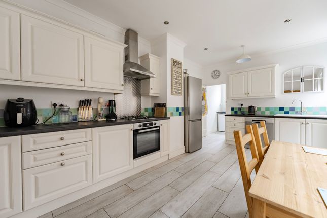 14 Clarence Road, Great Yarmouth photo 4