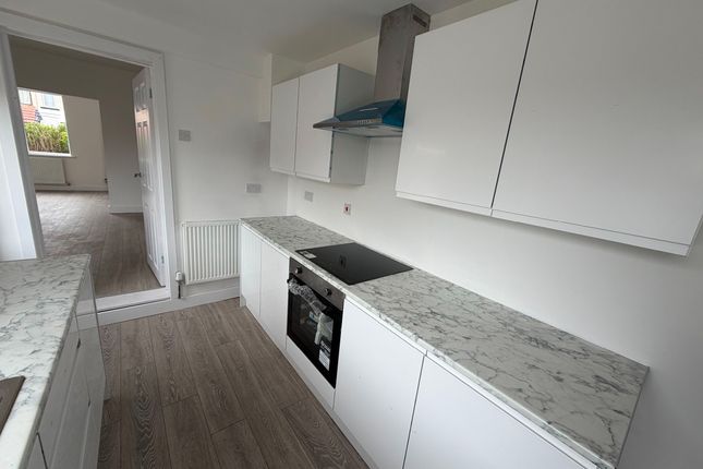 22 Kings Crescent, Doncaster photo 2
