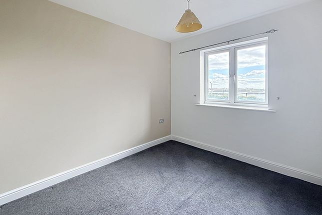 Apartment 18 Palace Court, Stoke-on-Trent photo 5