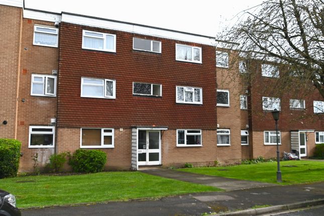 Flat for sale in Tithe Court, Langley, Berkshire