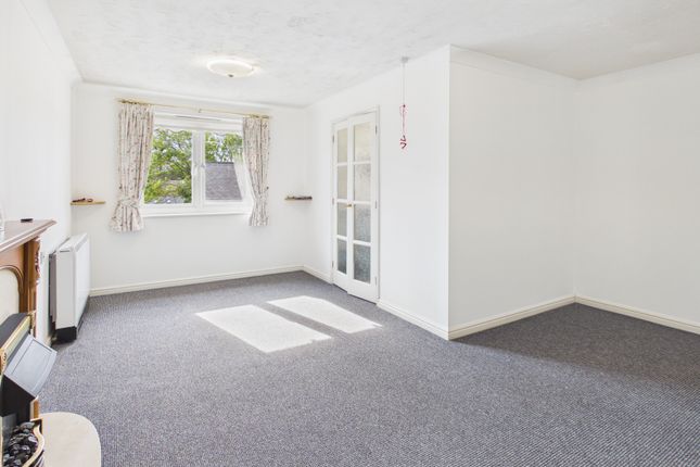 42 Haig Court, Cambridge photo 2
