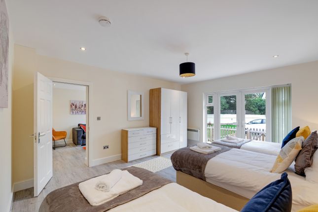 Flat 3, 27-29,, Norfolk Road, Berkshire photo 4