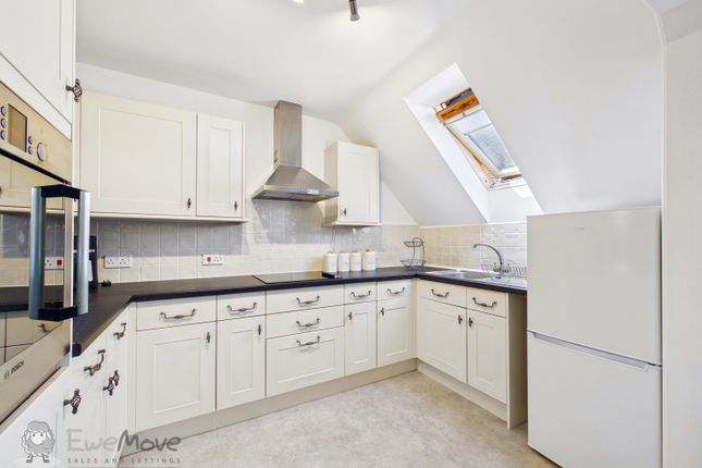 29, BARTON MEWS, BURTON-ON-TRENT photo 4