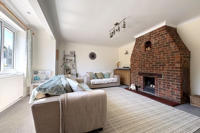 Fair View, 7, Dyers End, Halstead photo 2