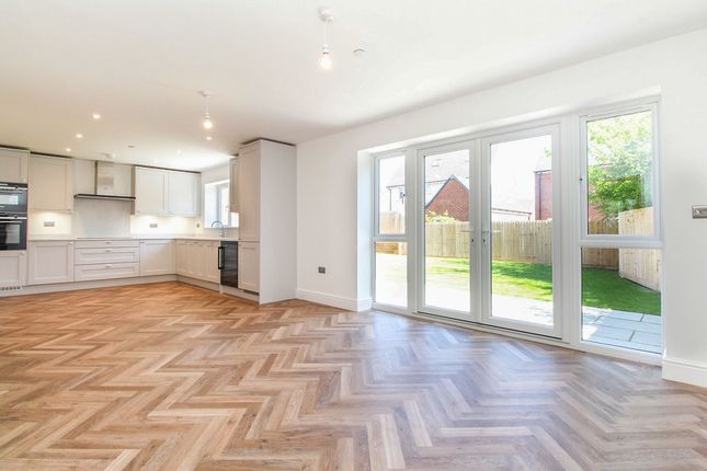 7, Blackberry Close, Great Barford photo 2