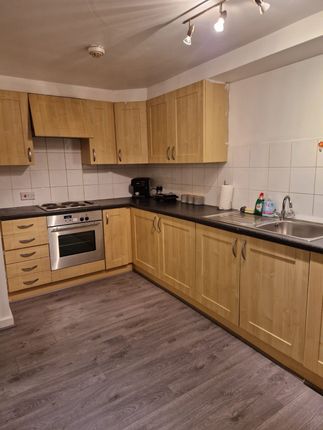 Flat for sale in City View, Highclere Avenue, Salford, Lancashire
