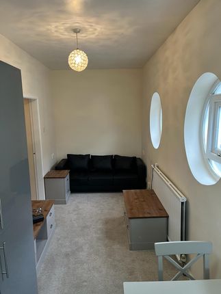 Thumbnail Flat to rent in Victoria Crescent, Eccles, Manchester