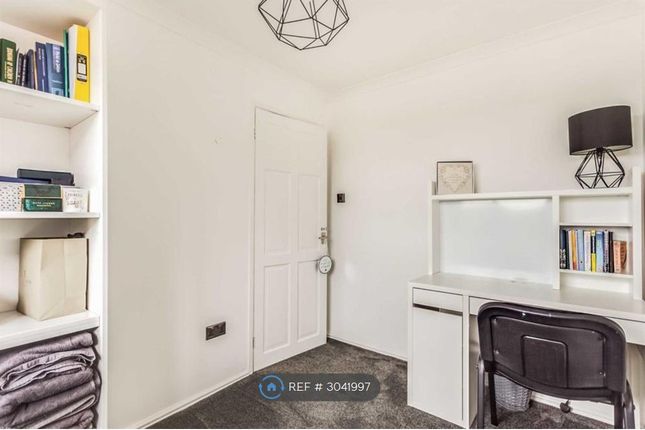 Ashworth Close, Dewsbury photo 5