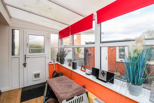 1,, Poplar View, Wakefield photo 4