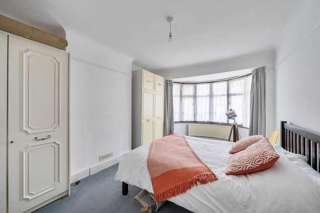 15, Woodcroft Avenue, Middlesex photo 4