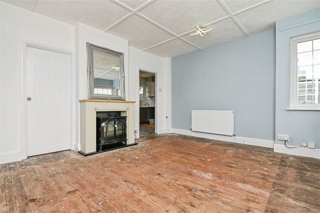 Golf Green Road, CLACTON-ON-SEA photo 3