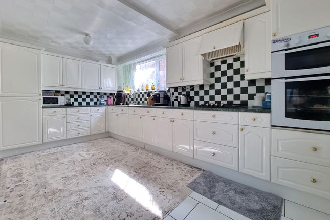97, East Cosham Road, Portsmouth photo 4