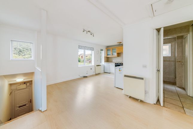19 Clarendon Close, Abingdon photo 3