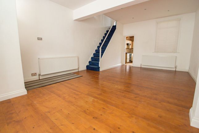 117xx, Bulwer Road, London photo 3