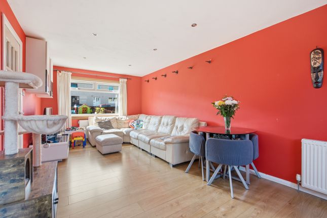 125, Peveril Rise, Livingston photo 4