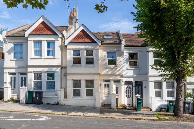7 Fonthill Road Front Shot-1.Jpg
