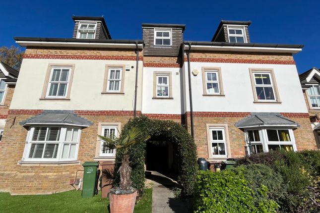 Thumbnail Town house to rent in Church Paddock Court, Wallington