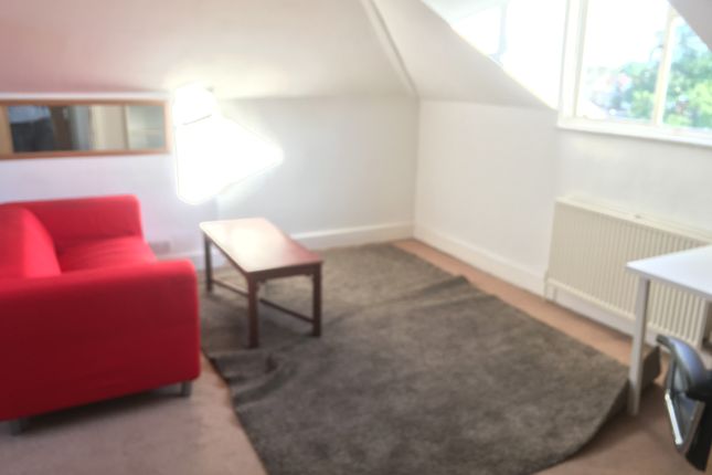 Thumbnail Room to rent in Very Near Churchfield Road Area, Ealing West Walpole Park