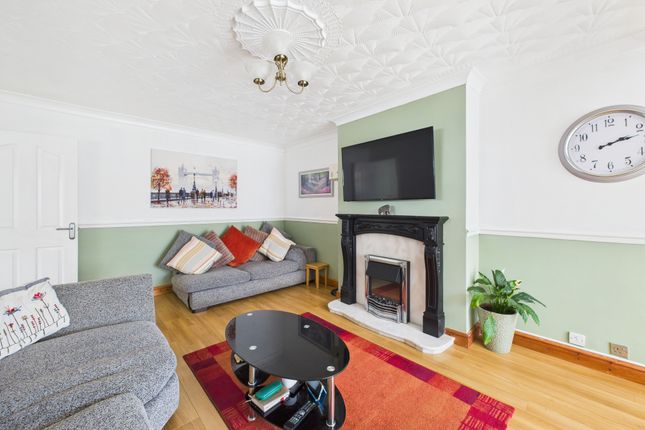 52, Buckfast Avenue, Haydock photo 3