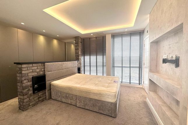 Newby House, Flat 14, 309 Chase Road, London photo 4