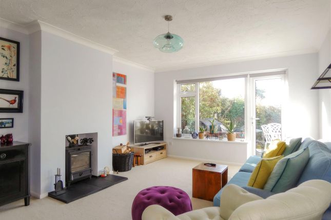 2, Ambersham Crescent, East Preston Littlehampton photo 2
