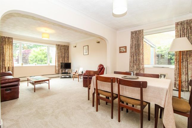 15, Gagewell Lane, Wakefield photo 2