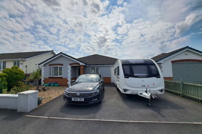 Thumbnail Bungalow for sale in Gilfach Y Gog, Penygroes