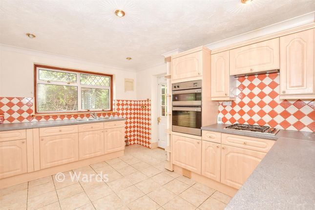15, Chiddingstone Close, Maidstone photo 4