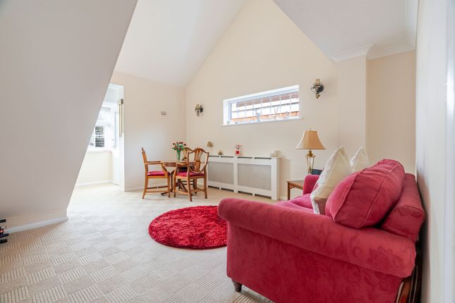 37 Gainsborough Drive, Ascot photo 4