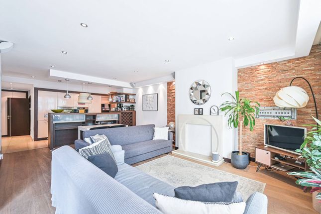 Priory Road, West Hampstead photo 3
