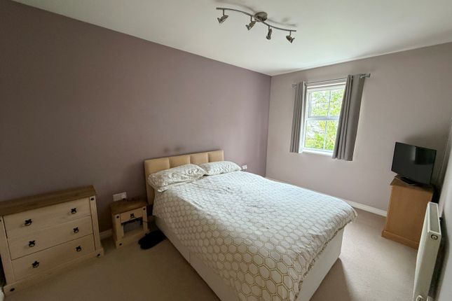 96, Ashby-de-la-Zouch photo 4