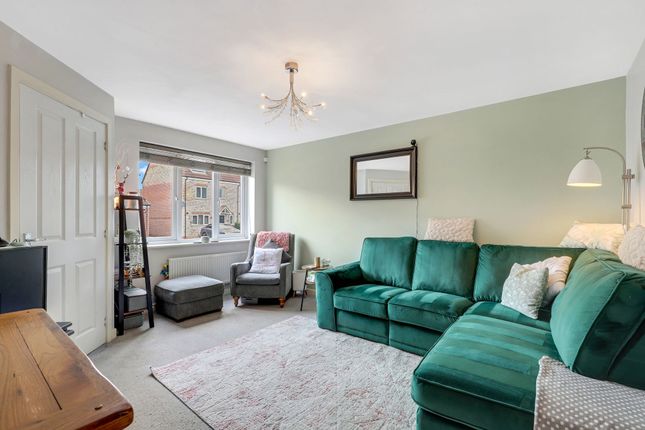 40 Lewis Crescent, Nottingham photo 4