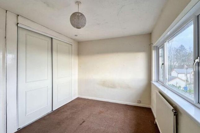 27 Tan-y-Bryn, Bridgend photo 5