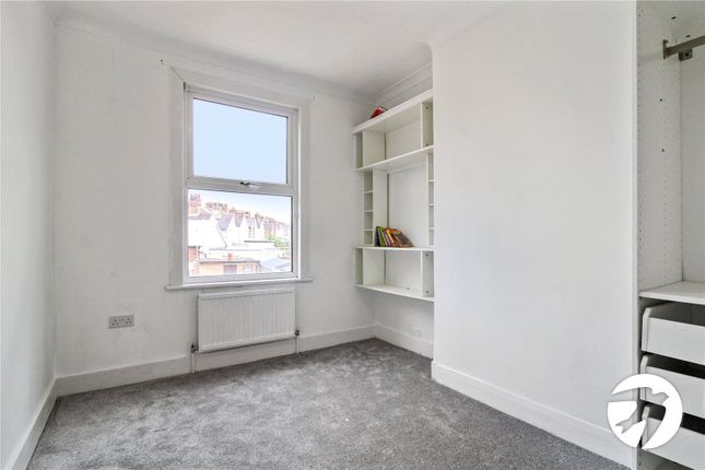 Terraced house to rent in Milton Road, Swanscombe, Kent
