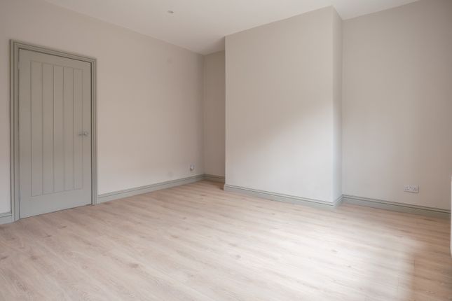 6, Edith Avenue, Blaydon-On-Tyne photo 3
