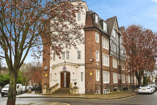Flat 97, Hillsborough Court, Mortimer Crescent, Hillsborough Court, London photo 3