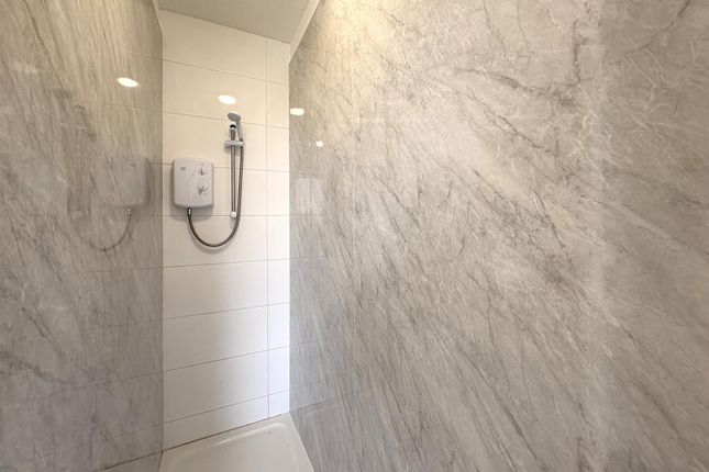 72B, Baring Road, London photo 5