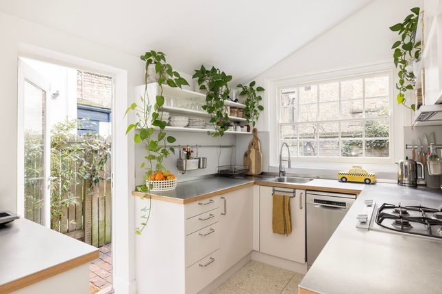 Terraced house for sale in Bellevue Place, Bethnal Green