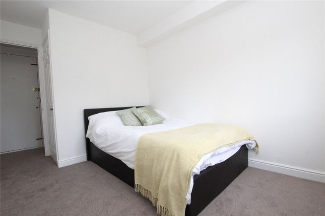 Flat for sale in Flat 2, Bywater House, Woolwich, London