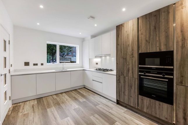 Plot 32 Granville Gardens, 5, Granville Road, London photo 4