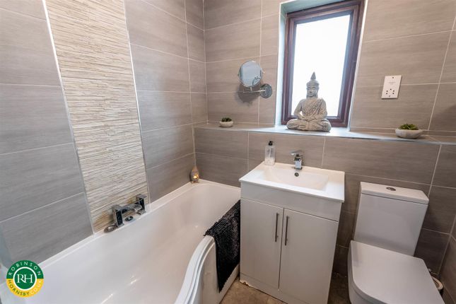 4, Apostle Close, Doncaster photo 4