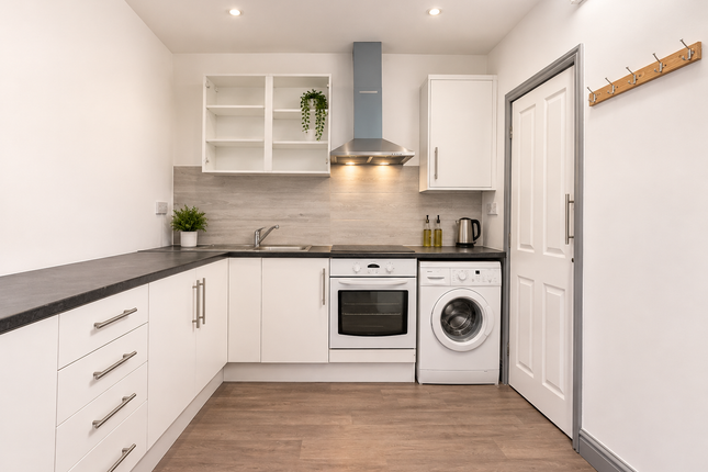 315a HAREHILLS LANE, Leeds photo 2