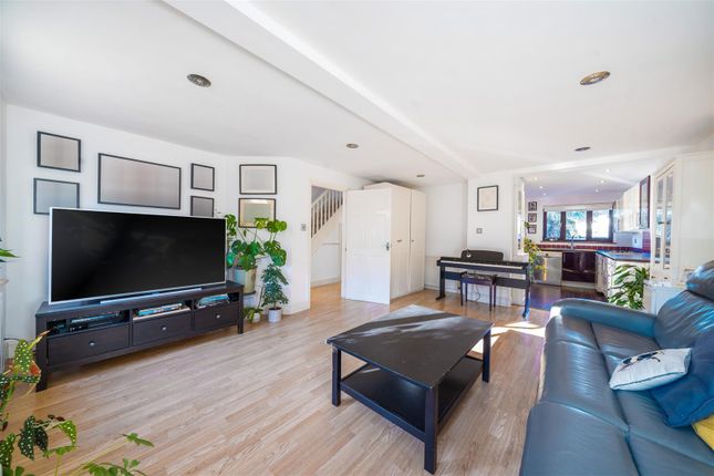 End terrace house for sale in Sopwith Close, Kingston Upon Thames