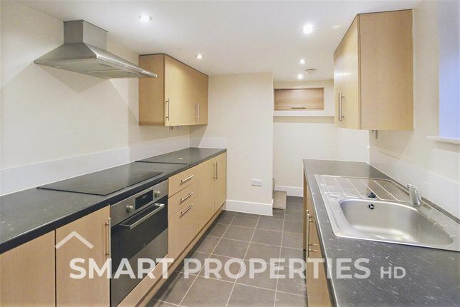 16, Chapel Terrace, Huddersfield photo 5